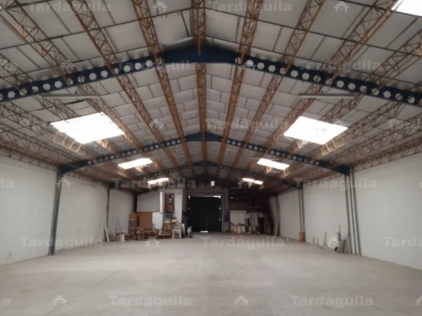 Industrial building for sale in Villares de la Reina, imagen 10
