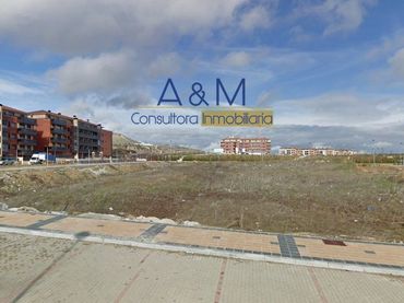 Terreny residencial en venda a Ramon Margalef
