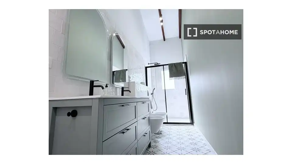 Baño de Piso de alquiler en Jesús