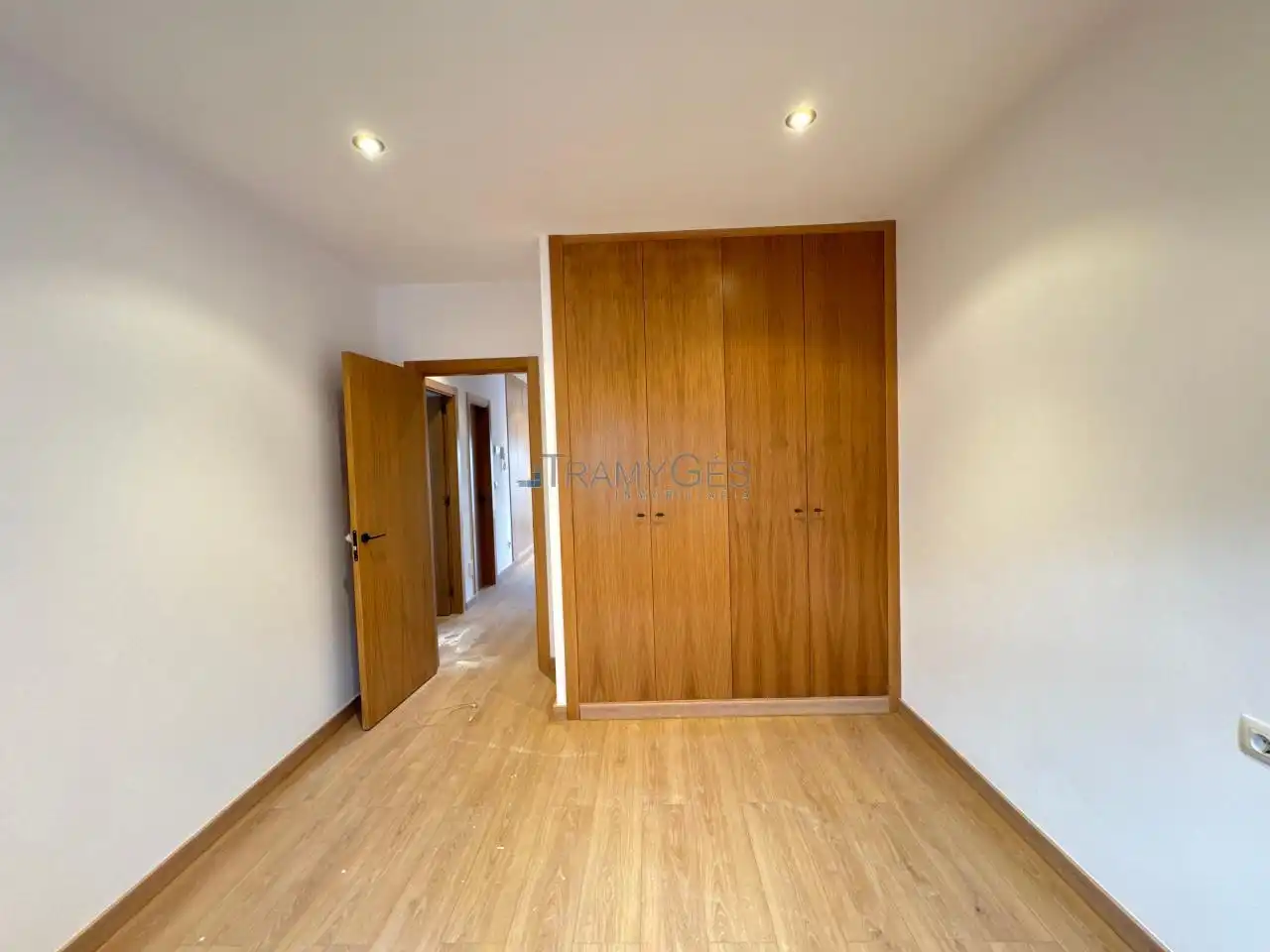 Habitación de Casa adosada en venta en Vigo  con Calefacción, Jardín privado y Terraza
