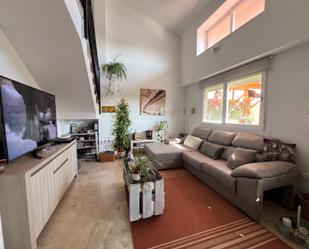 Sala d'estar de Àtic en venda en Montroy amb Terrassa i Balcó