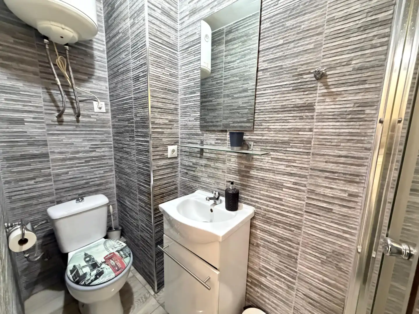 Badezimmer von Wohnung zum Verkauf in Benalmádena mit Klimaanlage, Terrasse und Möbliert
