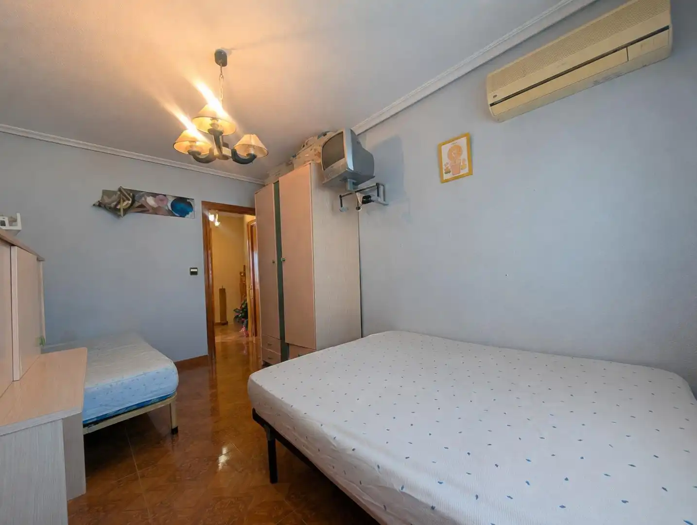 Habitación de Casa adosada en venta en Cox con Aire acondicionado, Terraza y Balcón