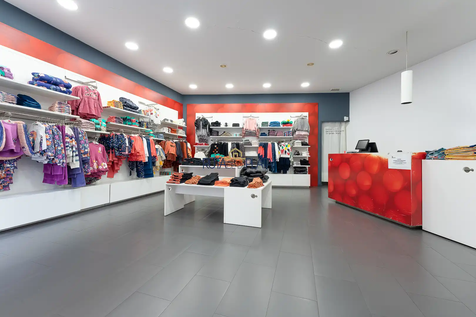 Commercial properties for rent in Zamora Capital   with Air Conditioner and Heating