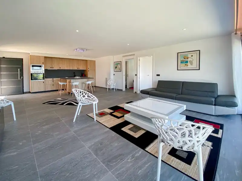 Houses for sale in N/A, Grifeu - Cap Ras - Els Estanys - Sant Genís