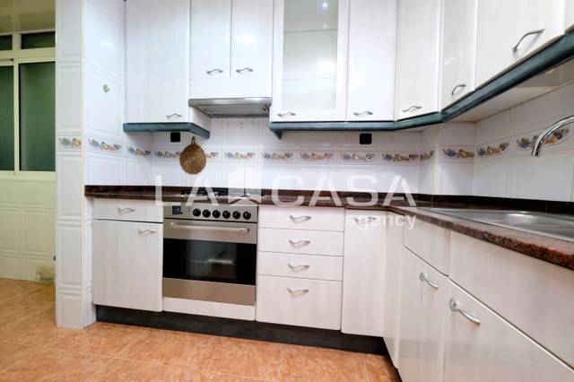 Piso en Venta en Carrer de Sant Iscle en El Turó de la Peira