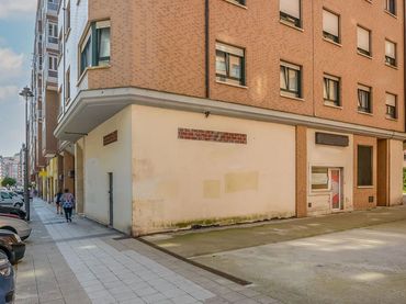 Locale commerciale in vendita a Centro