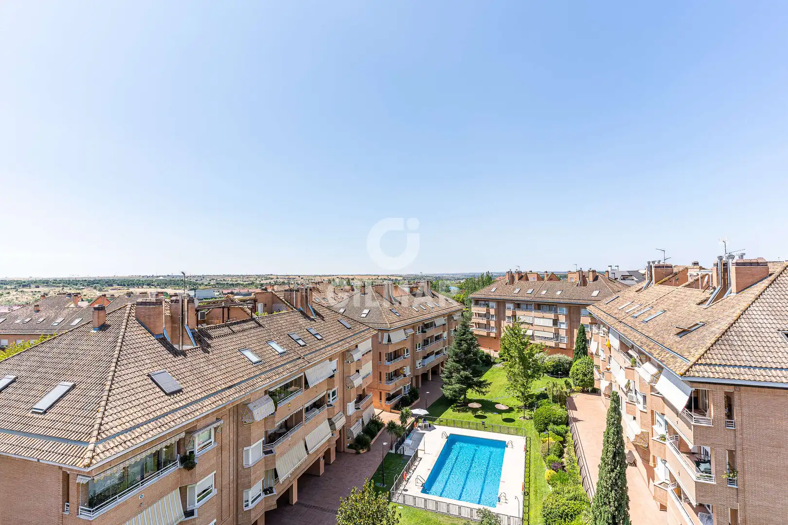 Exterior view of Flat for sale in Boadilla del Monte  with Heating, Private garden and Storage room
