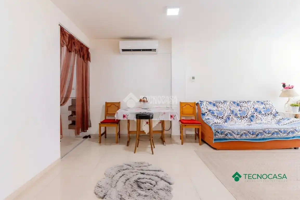 Sala de estar de Piso en venta en Roquetas de Mar