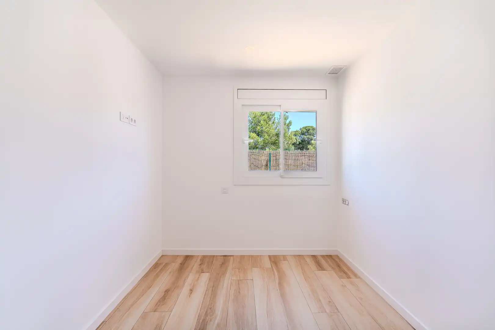 Schlafzimmer von Haus oder Chalet zum Verkauf in L'Ametlla de Mar  mit Klimaanlage, Heizung und Privatgarten