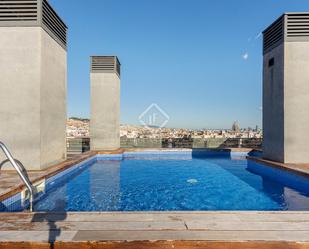 Swimming pool of Flat to rent in  Barcelona Capital  with Air Conditioner, Heating and Parquet flooring