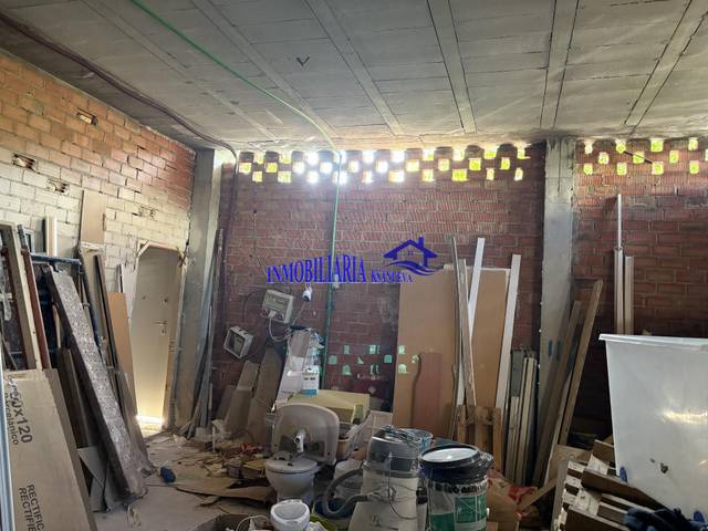 Local comercial en Alquiler en Cañero