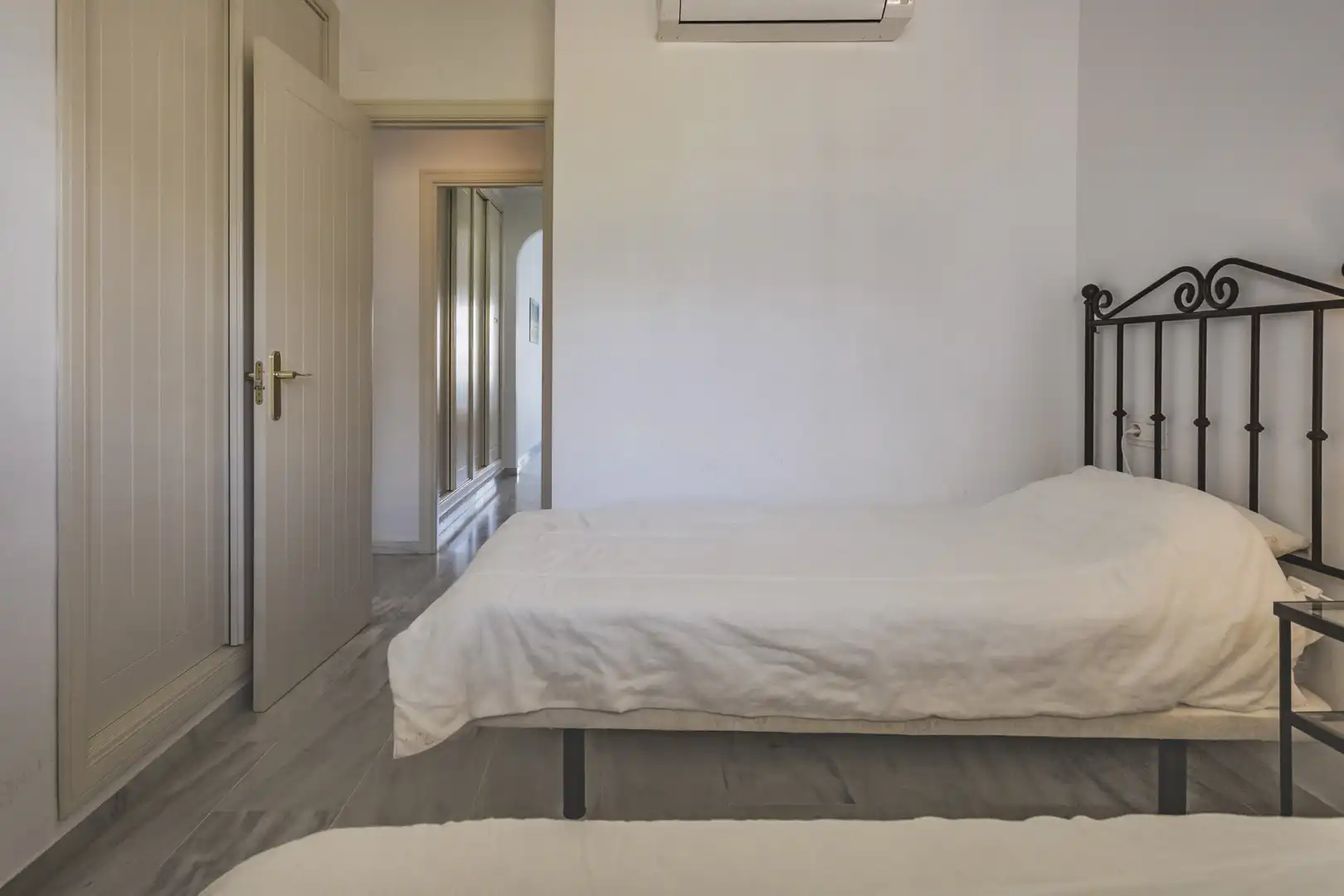 Apartamento con terraza en venta en Calahonda, imagen 15