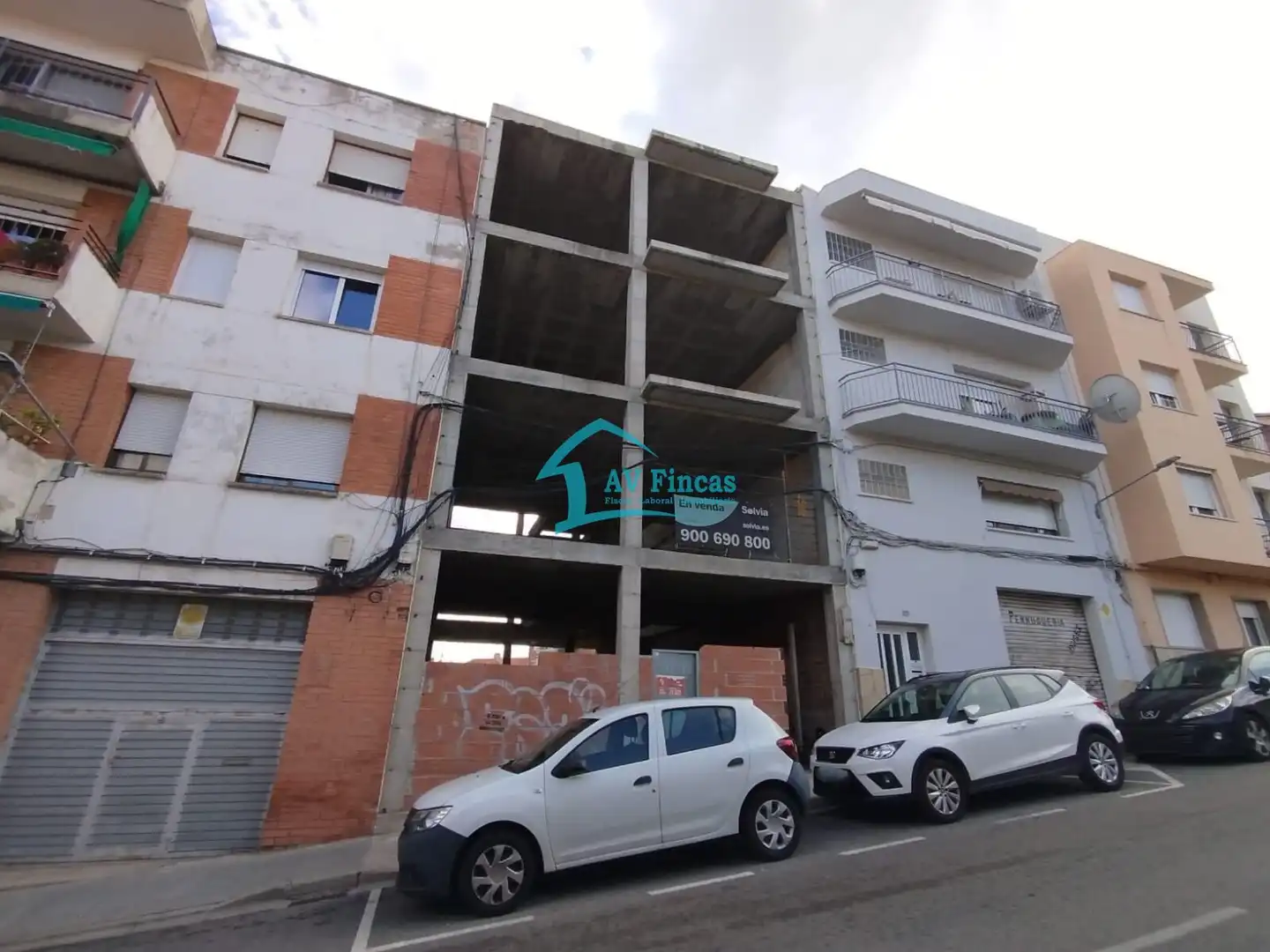 Vista exterior de Edificio en venta en Esparreguera