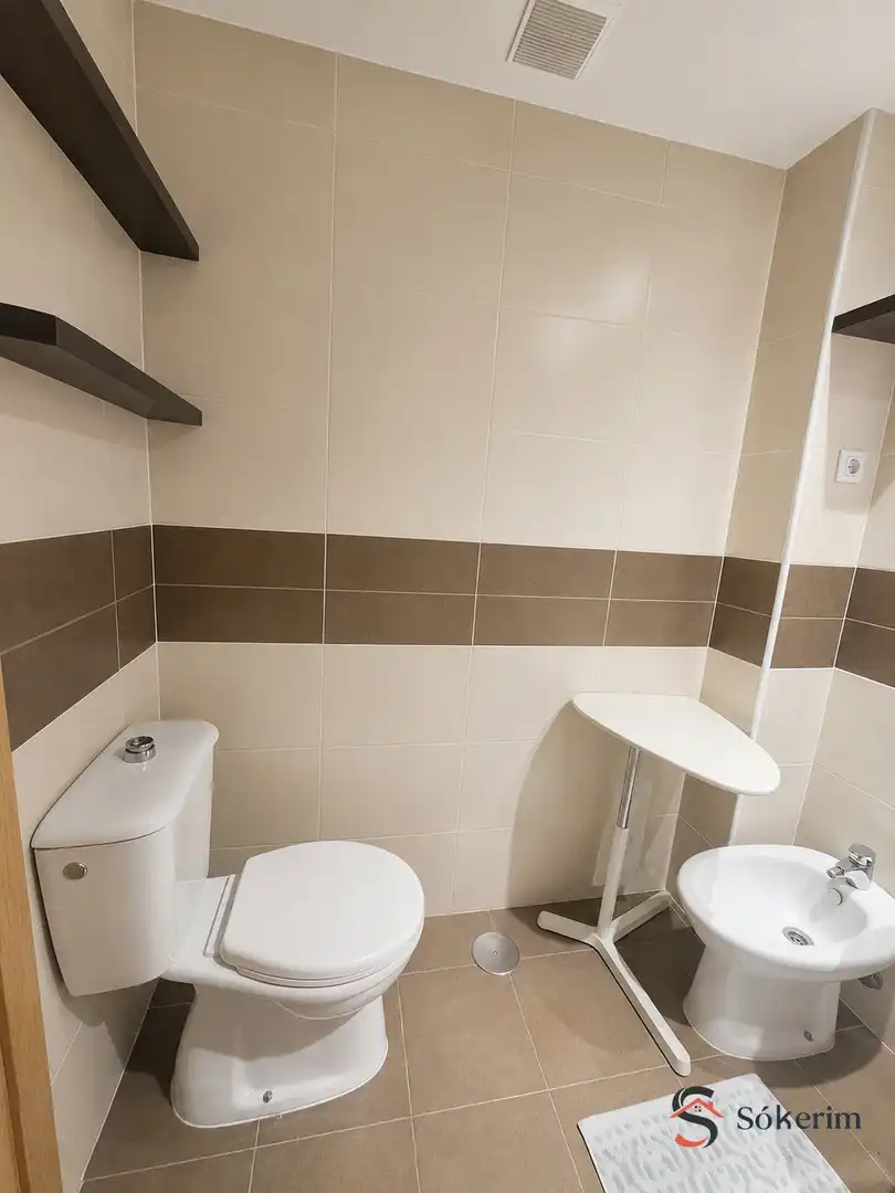 Baño de Piso en venta en Alameda de la Sagra con Aire acondicionado, Calefacción y Trastero