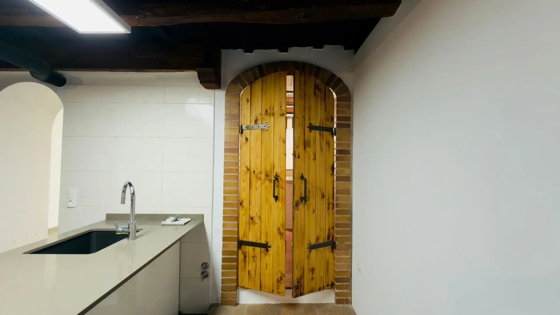 Piso en venta en Vilanova i la Geltrú con Terraza, Amueblado y Balcón