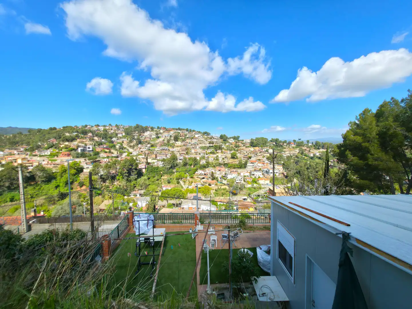 Vista exterior de Residencial en venta en Corbera de Llobregat