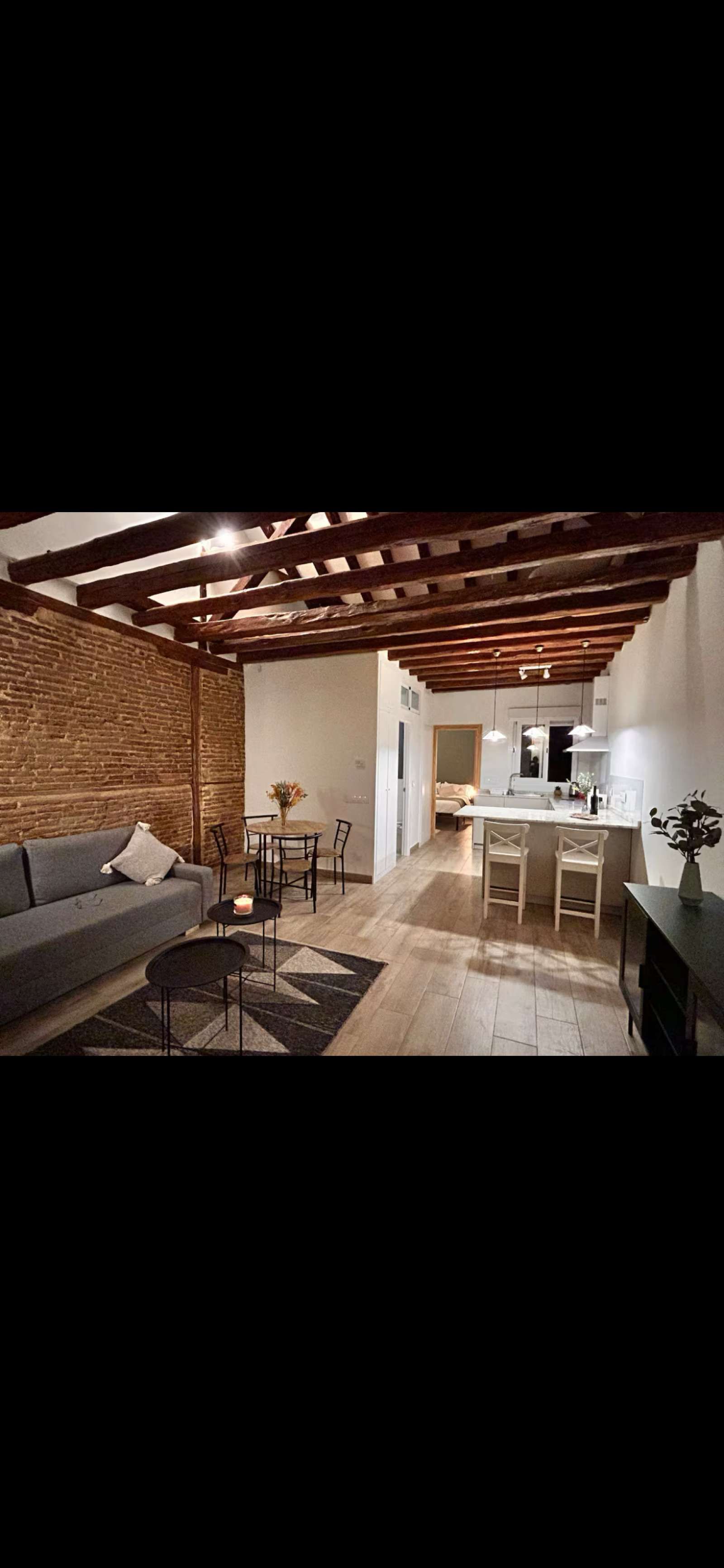 Living room of Study for share in  Madrid Capital  with Air Conditioner, Heating and Terrace