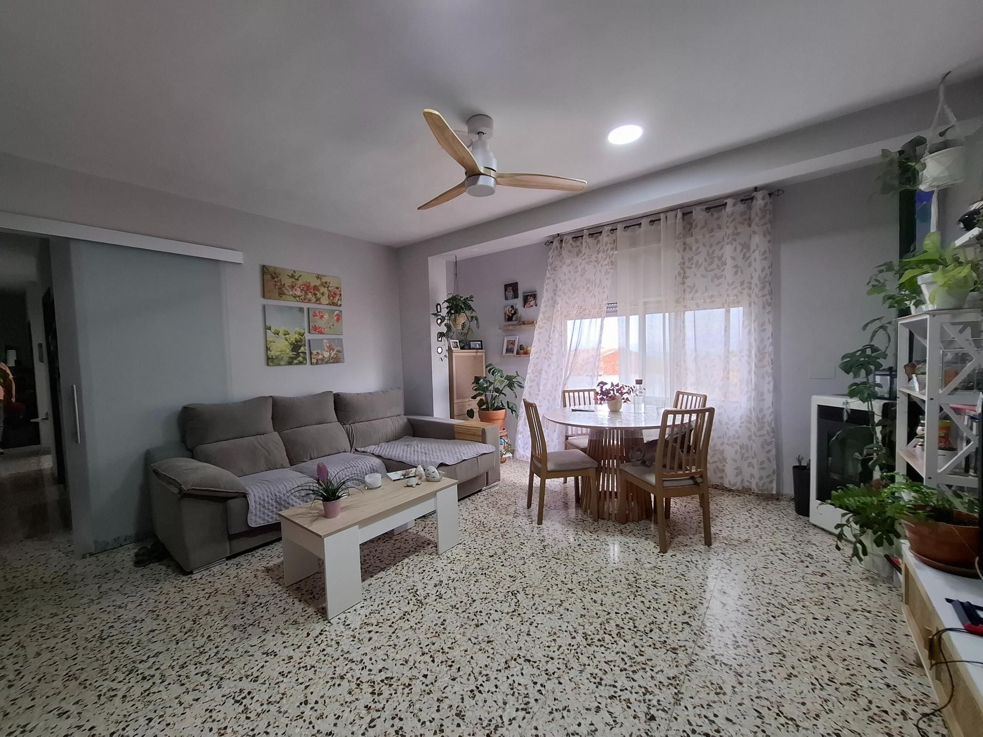 Sala d'estar de Pis en venda en Bélgida amb Terrassa