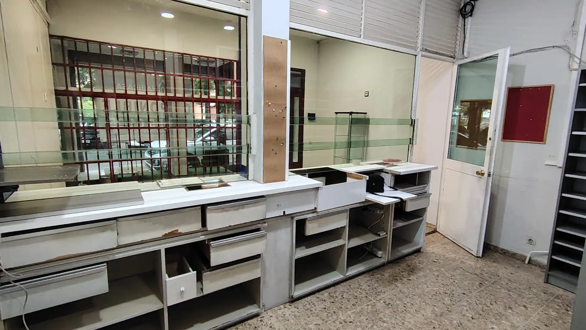Local en venta en Coslada con Aire acondicionado