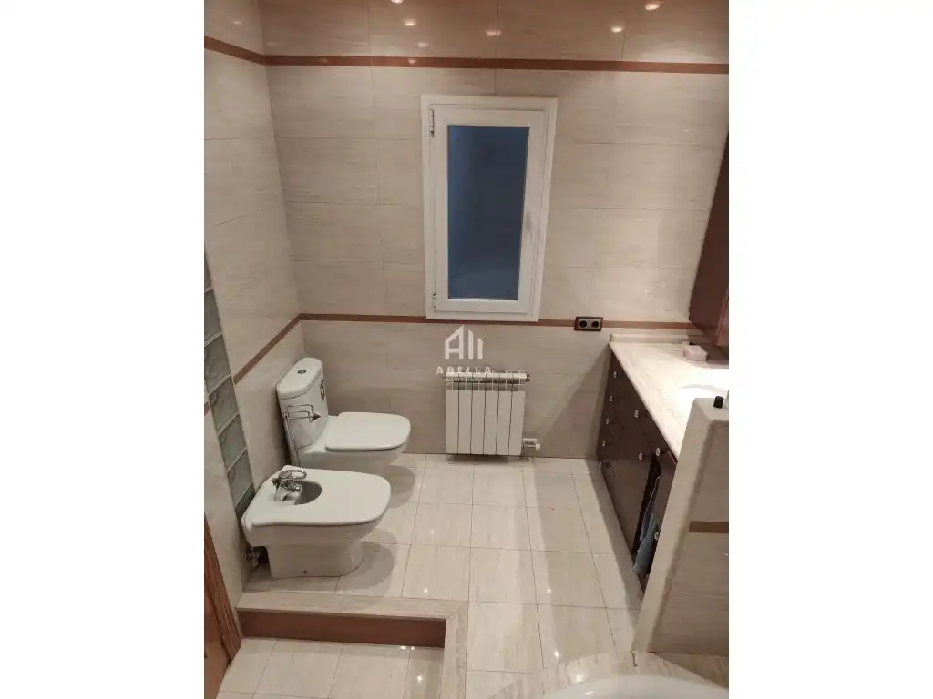 Bathroom of Houses for sale in Albatàrrec