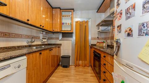 Foto 3 de Planta baixa en venda a La Roureda, Barcelona