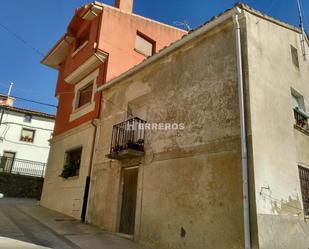 Vista exterior de Casa adosada en venda en Ocón amb Terrassa i Balcó