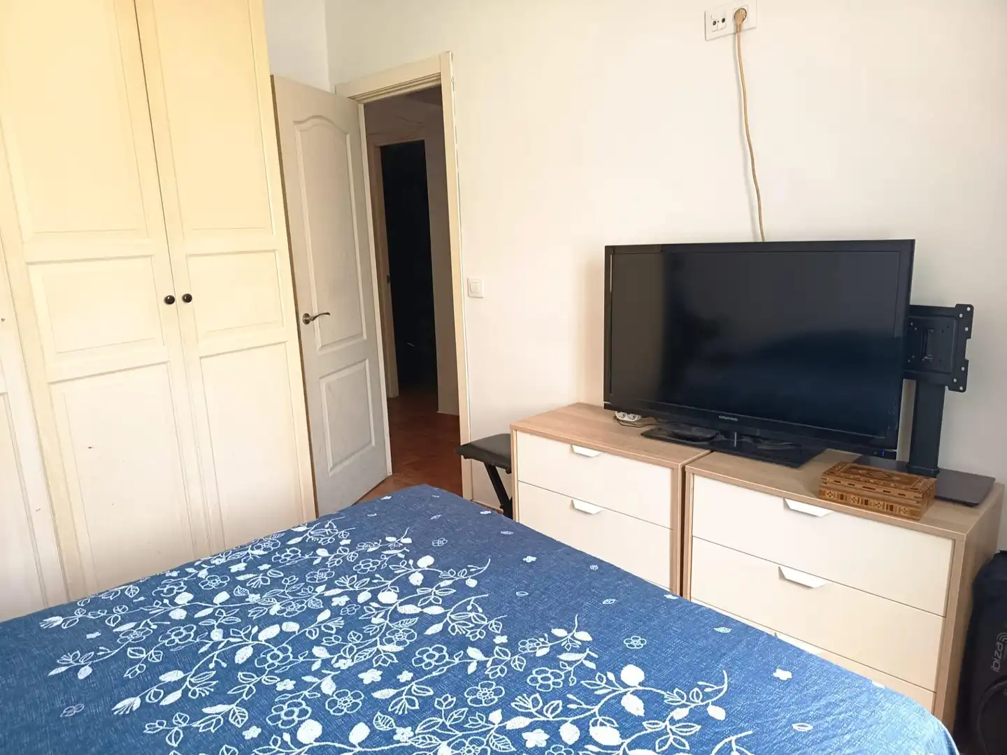 Dormitori de Casa adosada en venda en Gines amb Terrassa