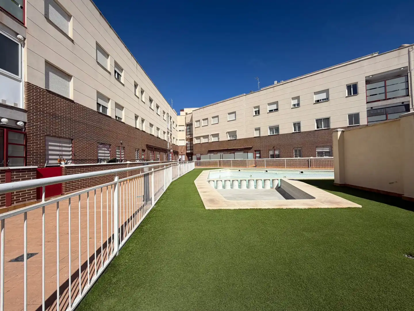 Außenansicht von Wohnung zum Verkauf in Alcantarilla mit Klimaanlage, Möbliert und Balkon