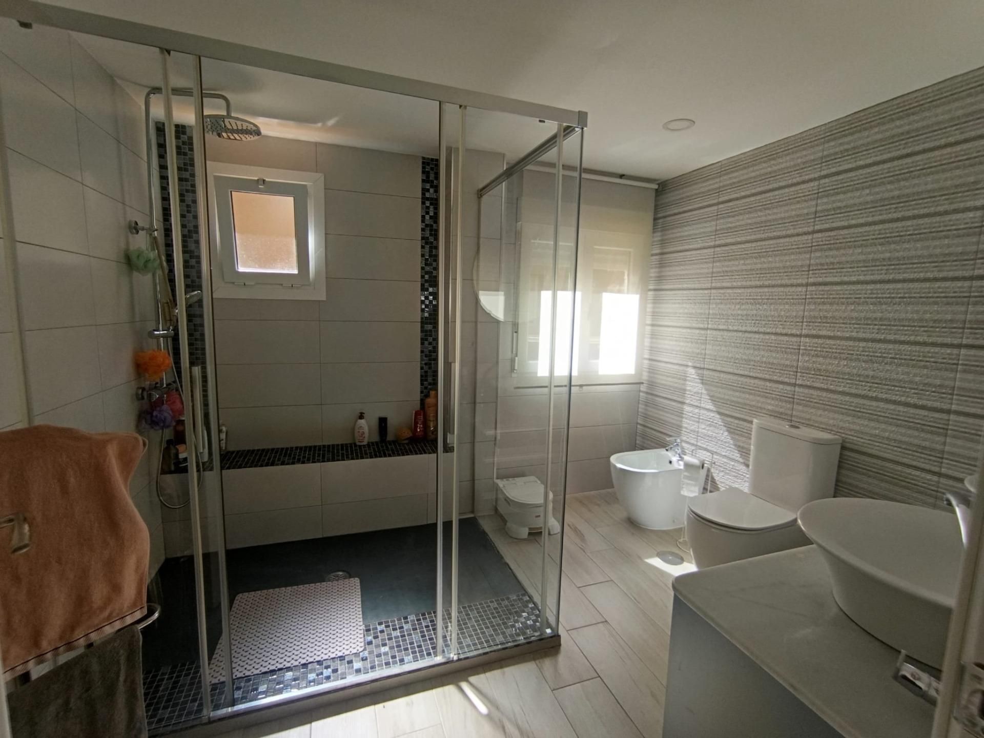 Baño de Piso en venta en Mairena del Aljarafe con Terraza