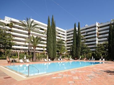 Apartamento con piscina en venta en Marbella Centro