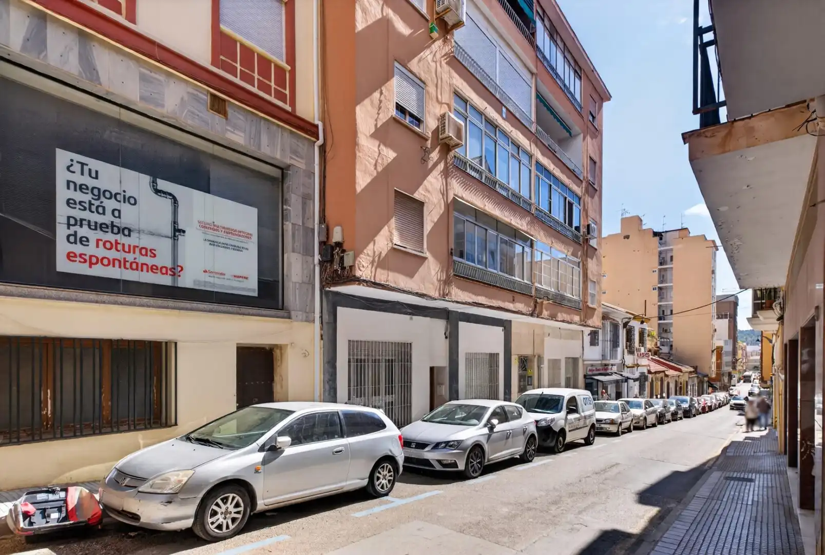 Vista exterior de Piso en venta en Málaga con Balcón y Alarma