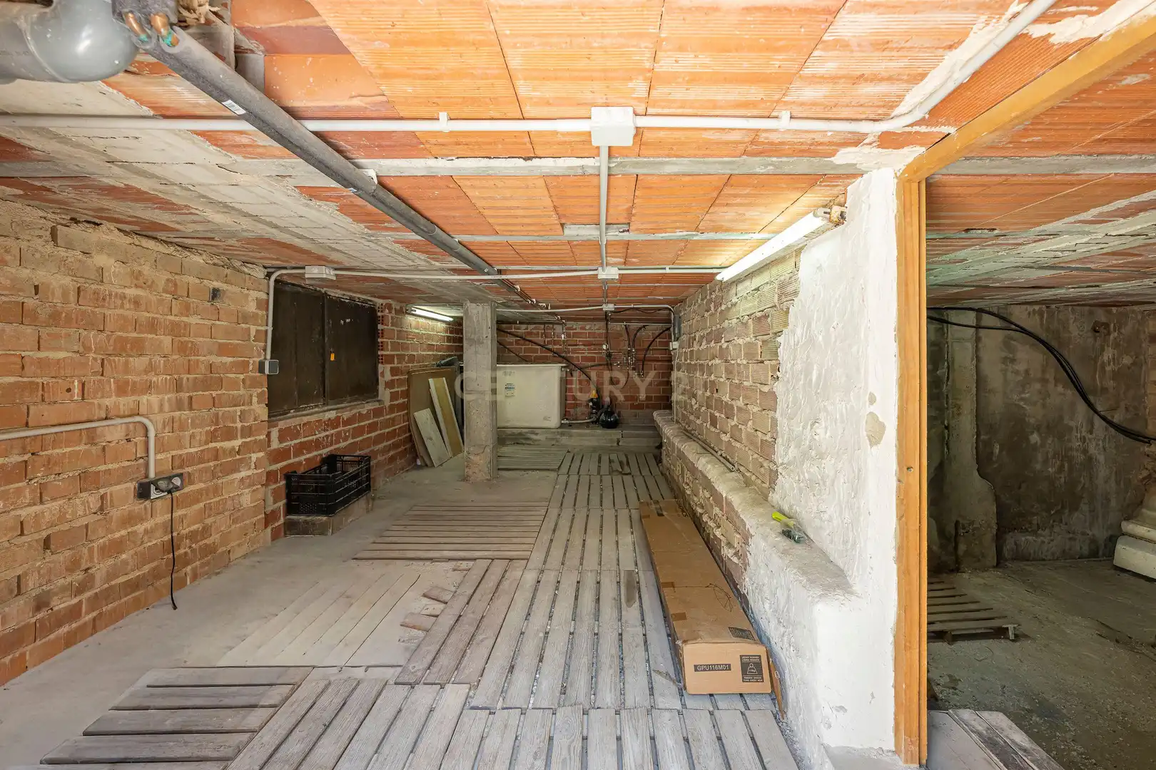 Haus oder Chalet zum Verkauf in Marbella mit Klimaanlage, Privatgarten und Abstellraum