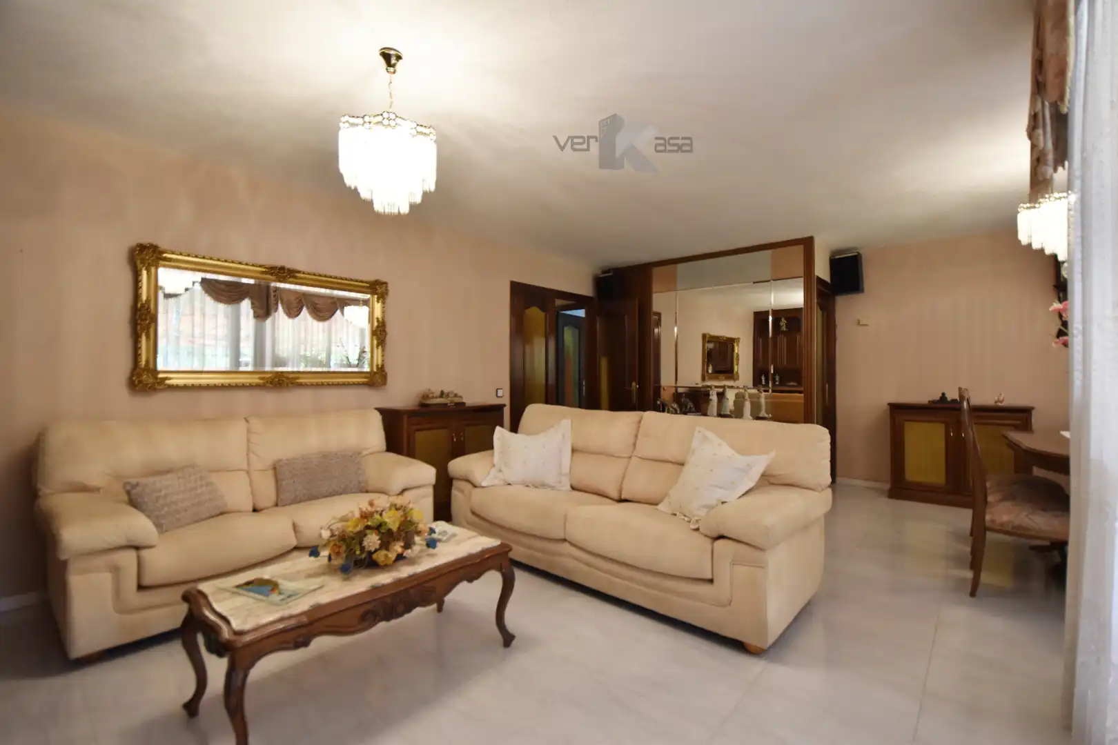 Sala de estar de Piso en venta en Pinto con Calefacción, Terraza y Piscina comunitaria