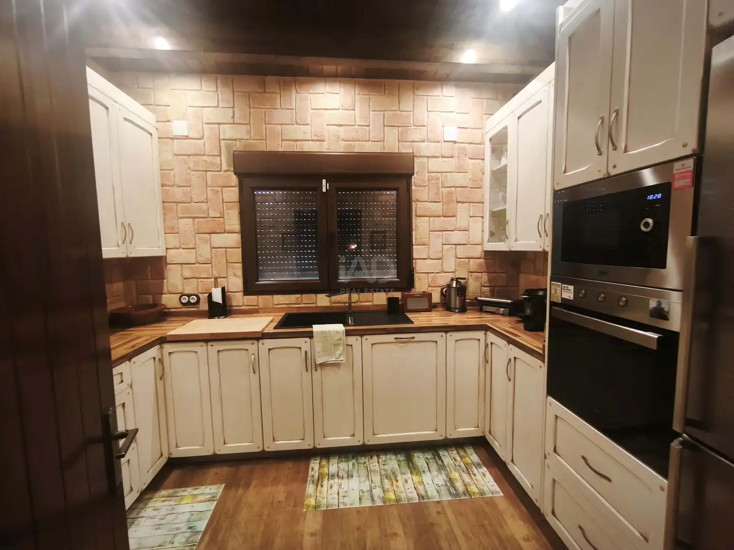 Cocina de Casa o chalet en venta en Vara de Rey con Calefacción, Terraza y Piscina