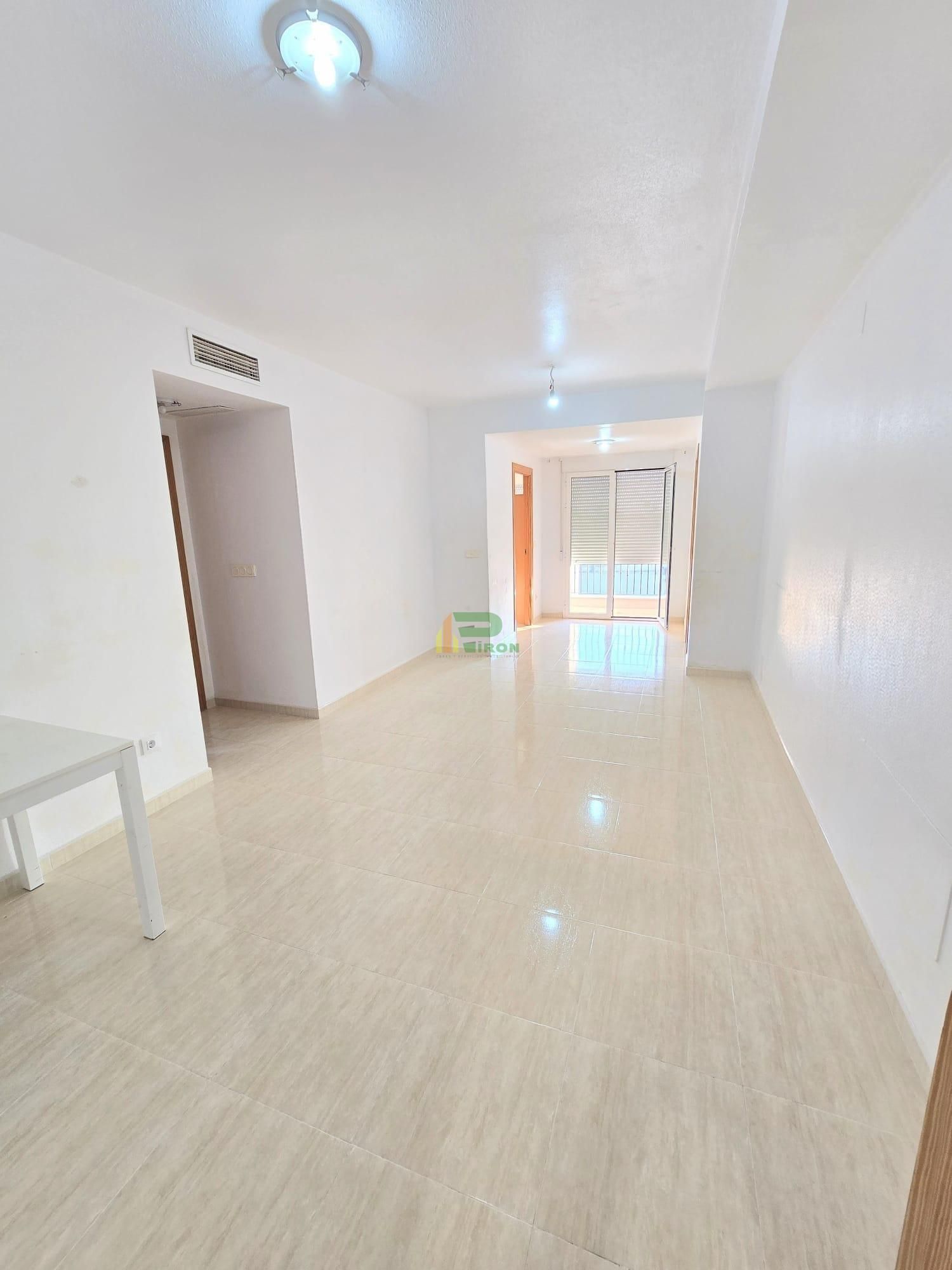 Apartament en venda en Lorca amb Aire condicionat, Terrassa i Traster