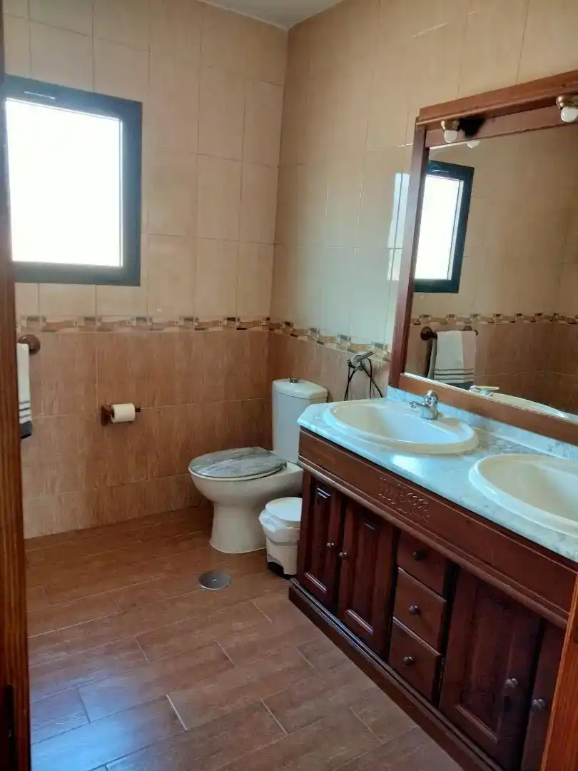 Baño de Finca rústica en venta en Tuineje con Jardín privado, Parquet y Amueblado