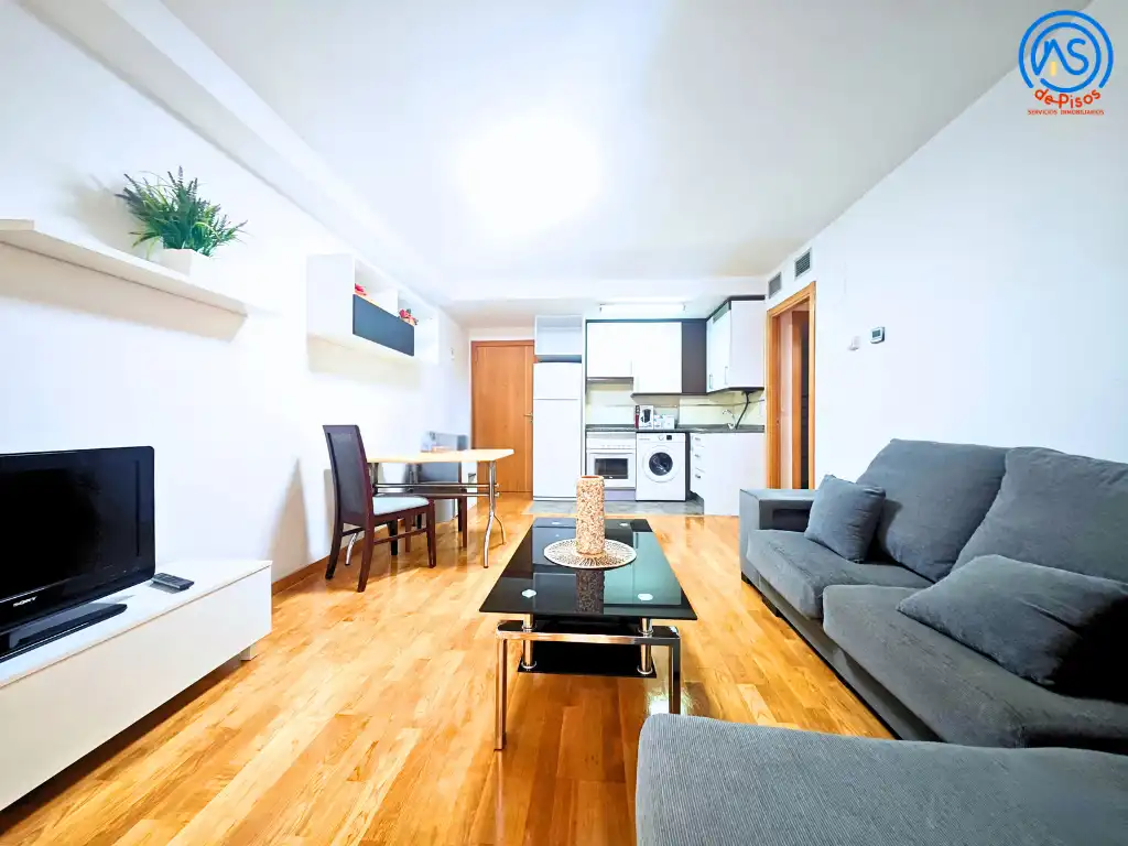 Apartamento de alquiler en Calle de Nuestra Señora de Bonaria, 13, Barrio del Ave