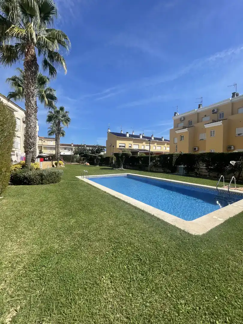Piscina de Pis de lloguer en Peñíscola / Peníscola amb Aire condicionat, Jardí privat i Piscina