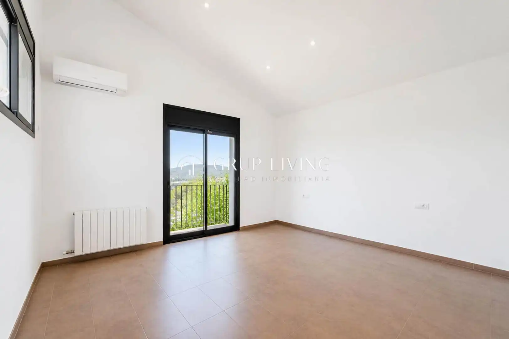 Bedroom of Houses for sale in Sant Pere de Ribes  with Air Conditioner, Heating and Private garden