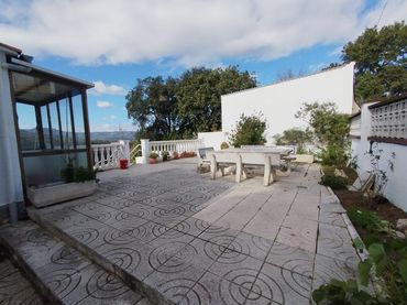 Villa avec balcon à vendre à Palafolls