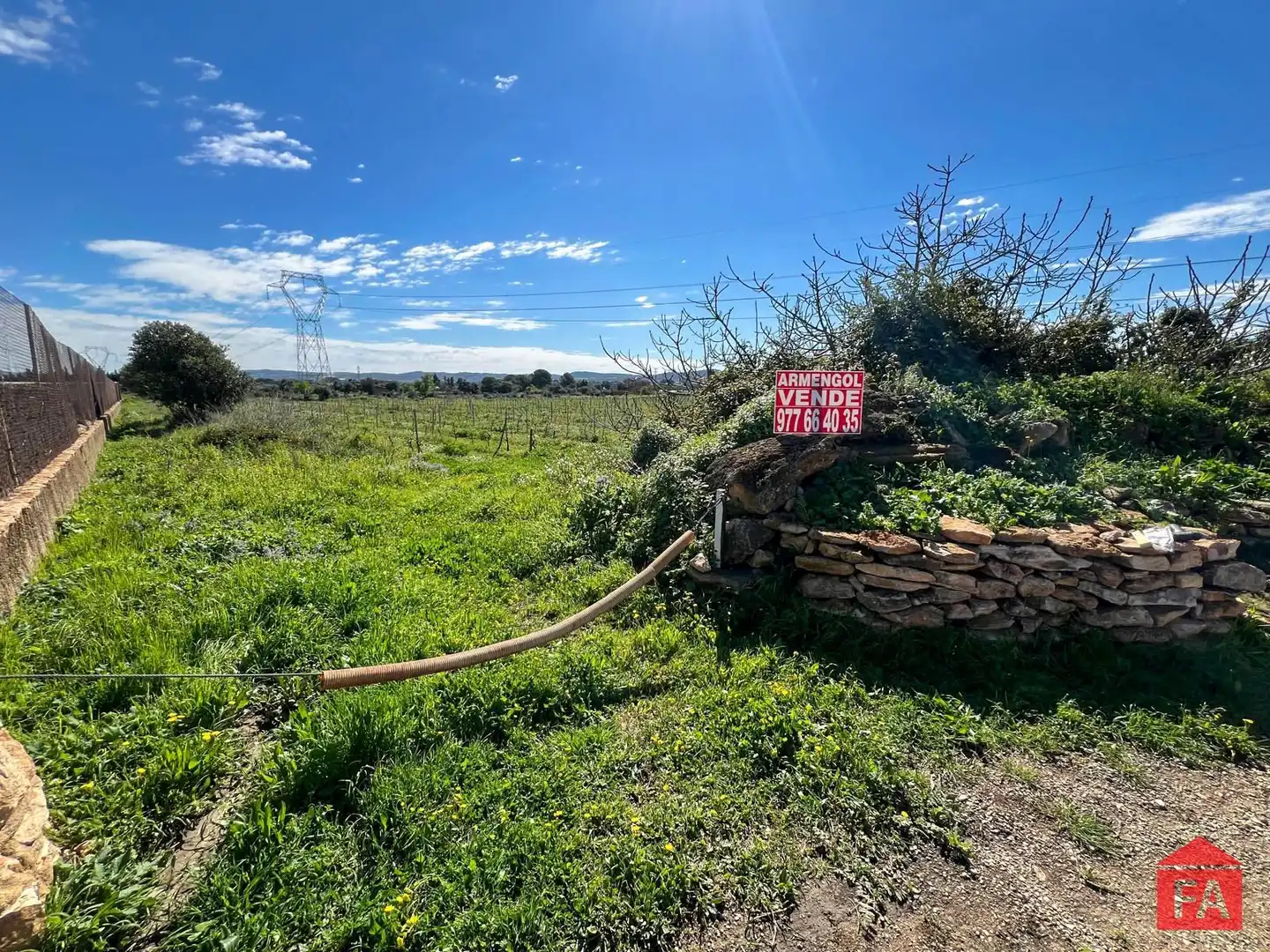 Terreno rústico en venta en Santa Oliva