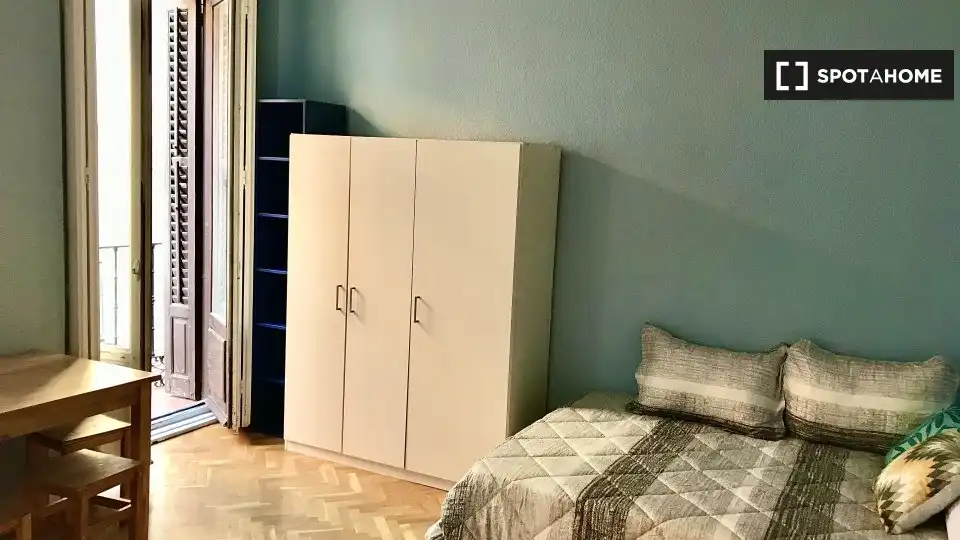Habitació a Embajadores - Lavapiés
