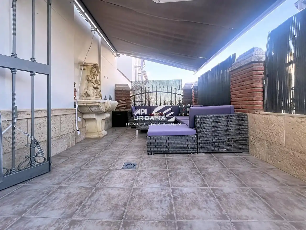 Houses for sale in Los Almendros, Jardin Lucena