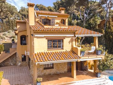 Casa amb piscina en venda a Illa Negra
