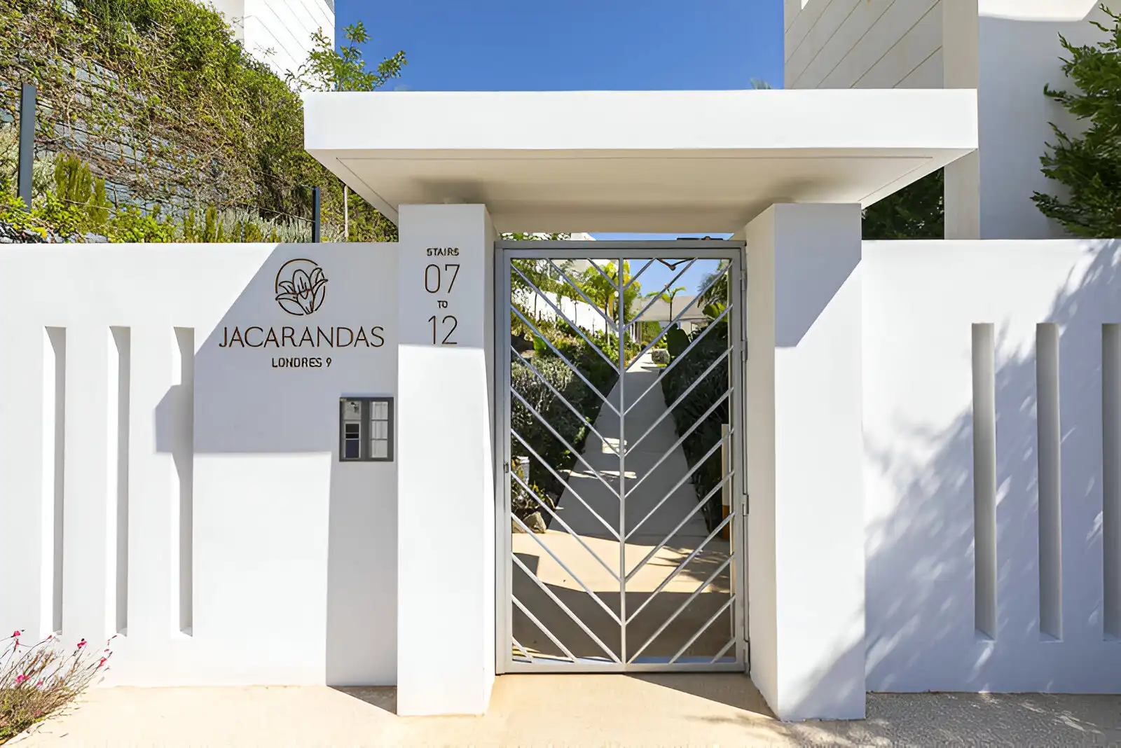 Exterior view of Ground floor for sale in Marbella  with Air Conditioner, Terrace and Storage room