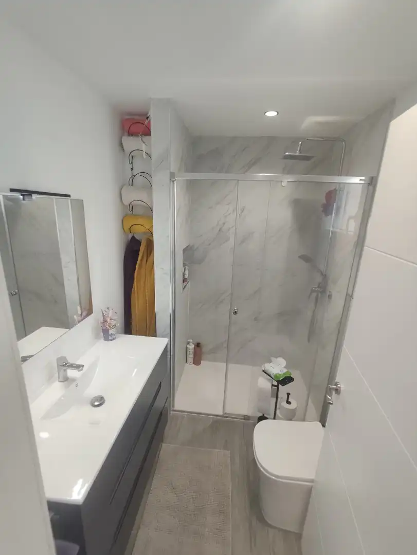 Bathroom of Houses for sale in Las Ventas de Retamosa  with Air Conditioner, Heating and Storage room