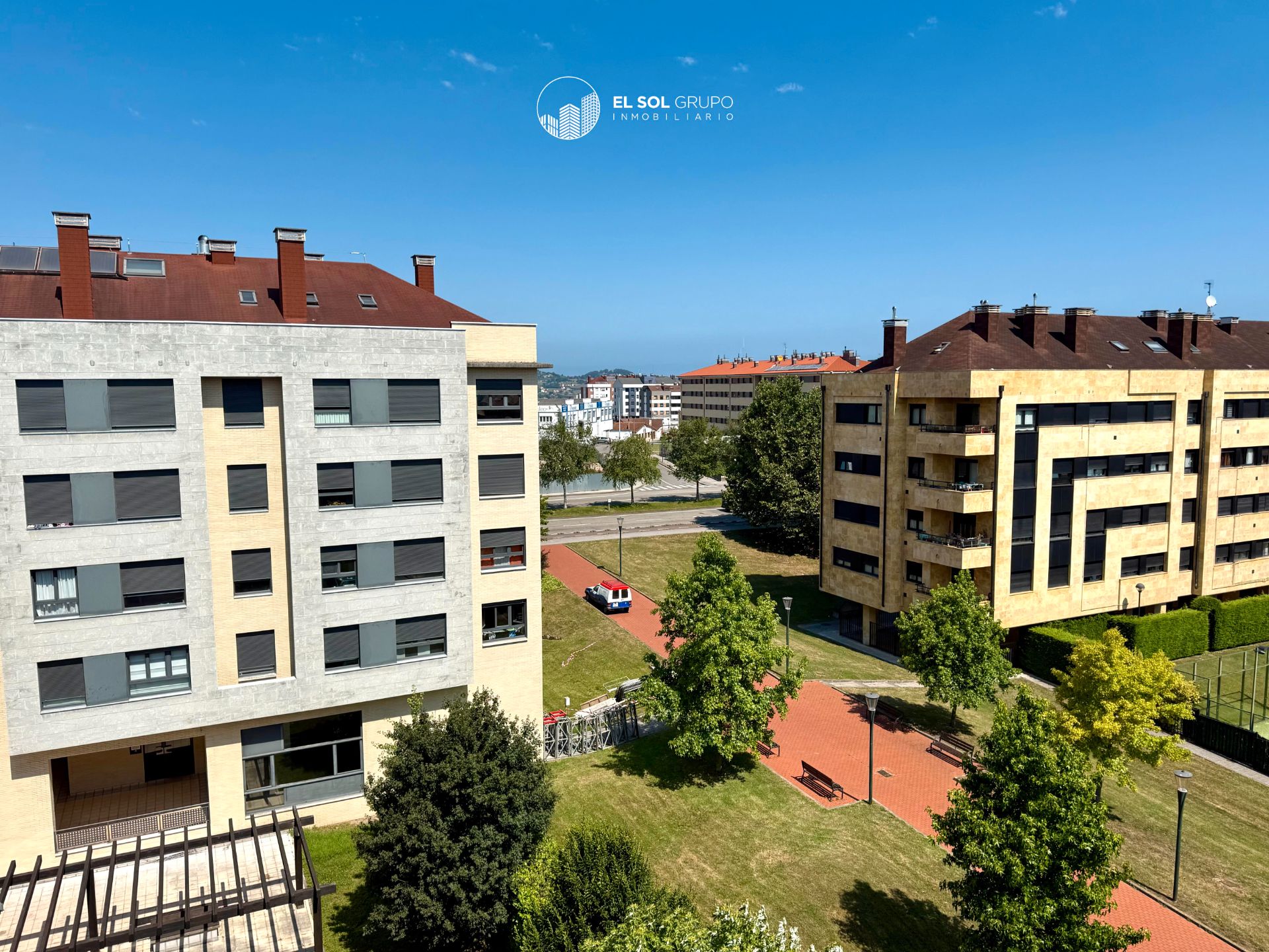 Exterior view of Flat for sale in Gijón   with Heating, Parquet flooring and Storage room