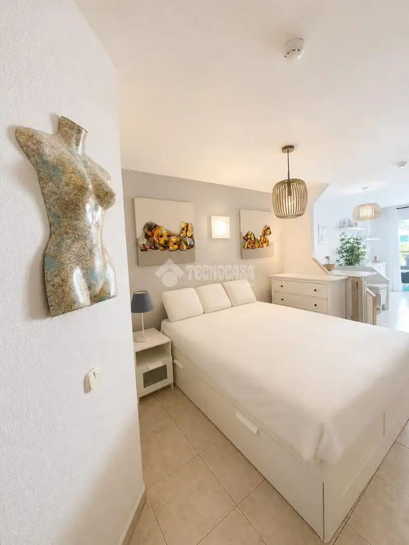 Bedroom of Study for sale in Adeje  with Balcony
