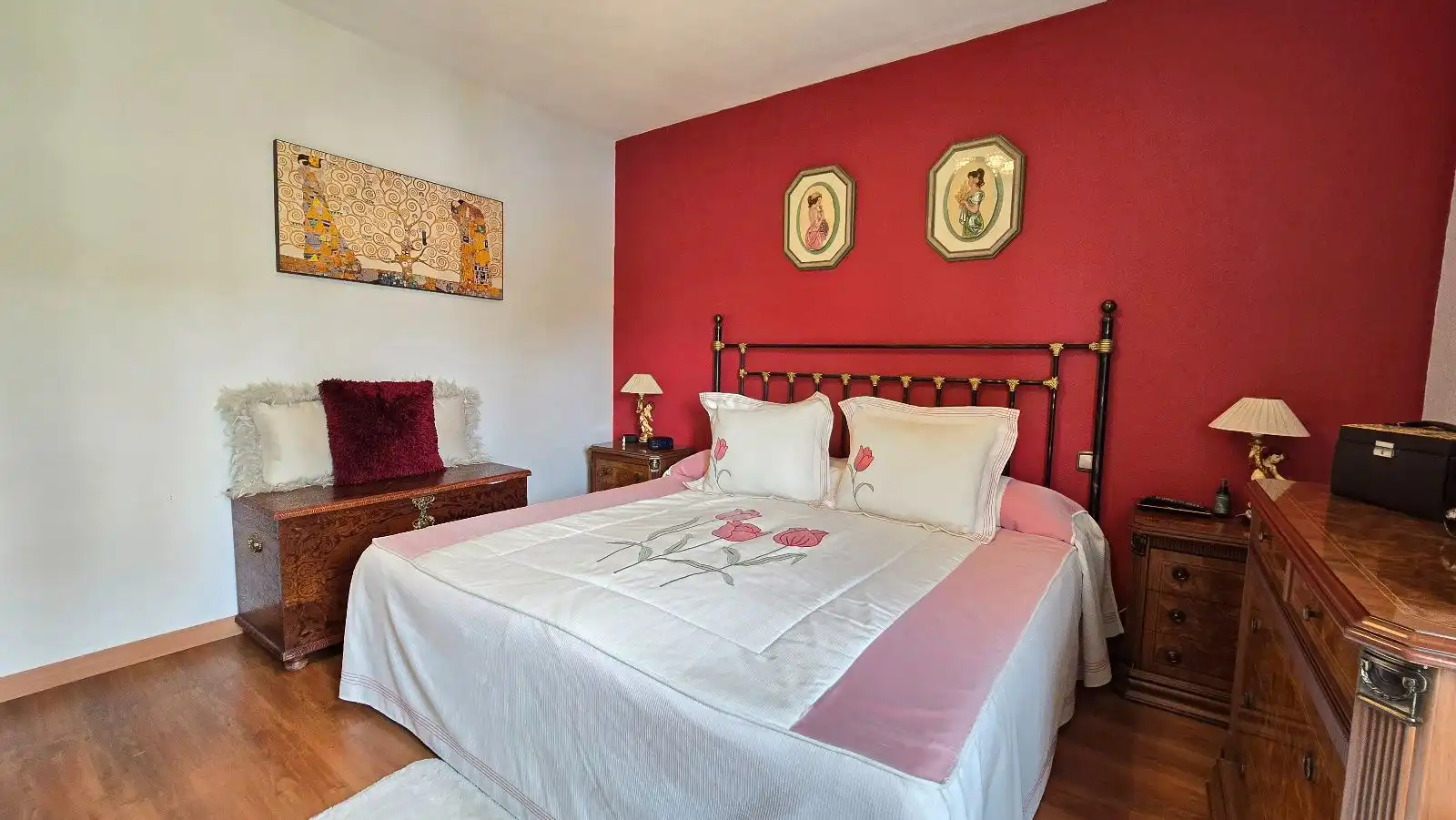 Schlafzimmer von Einfamilien-Reihenhaus zum Verkauf in Málaga mit Klimaanlage, Heizung und Schwimmbad